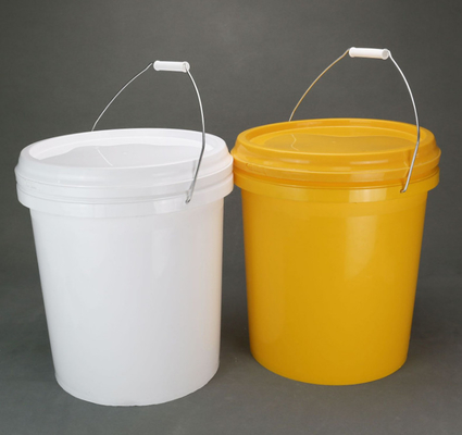 Okrągłe plastikowe lub metalowe wiadro o pojemności 5 galonów z uchwytem i uszczelnieniem