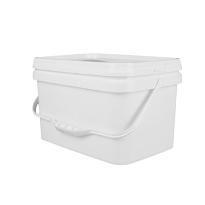 Kwadratowy plastikowy wiaderek do zabawek zawiera ręcznik i certyfikat klasy żywnościowej