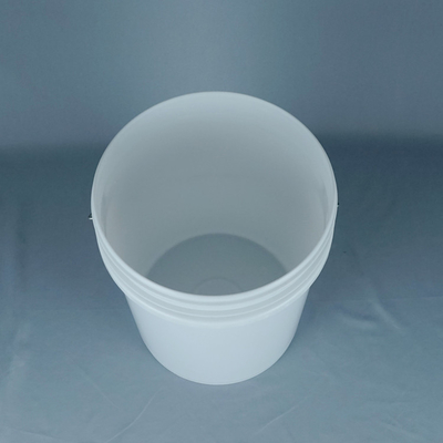 Przemysłowy plastikowy wiaderek o średnicy 11 cm wysokości 15 cm
