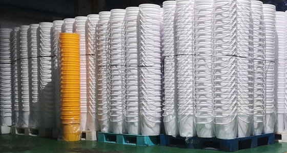 Zaokrąglony pojemnik z tworzyw sztucznych - najlepsze rozwiązanie do przechowywania rzeczy