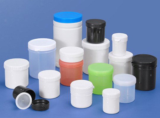 Długotrwałe plastikowe zabawki