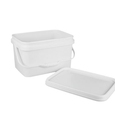 Kwadratowy plastikowy wiaderek do zabawek zawiera ręcznik i certyfikat klasy żywnościowej