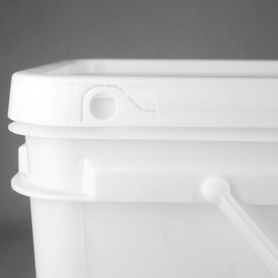 Wiadro plastikowe kwadratowe o pojemności 1,2 kg do farby białej lub w innym kolorze