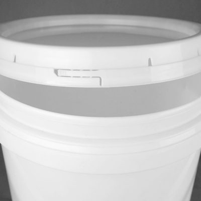 Białe plastikowe wiadra wielokrotnego użytku o pojemności 5 galonów Puste wiadra o pojemności 5 galonów z pokrywkami
